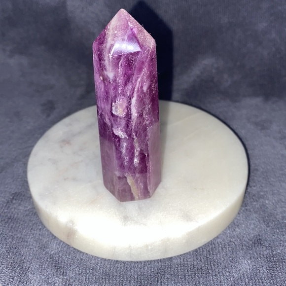 Amethyst Tower - Picture 2 of 4
